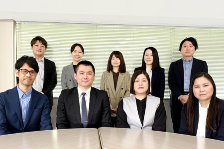 熊本の税理士事務所「ひのくに会計」の税理士スタッフ集合写真