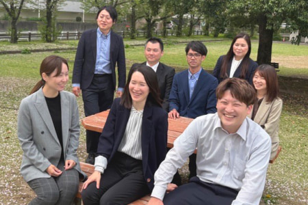 相談しやすい雰囲気のひのくに会計の税理士スタッフ